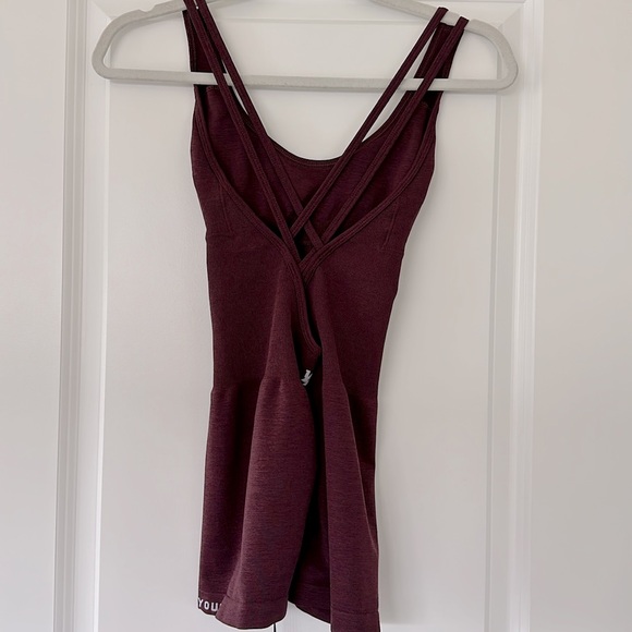 Young LA NWT Core Seamless Cross-back bodysuit Burgundy Silk Small - Picture 6 of 7